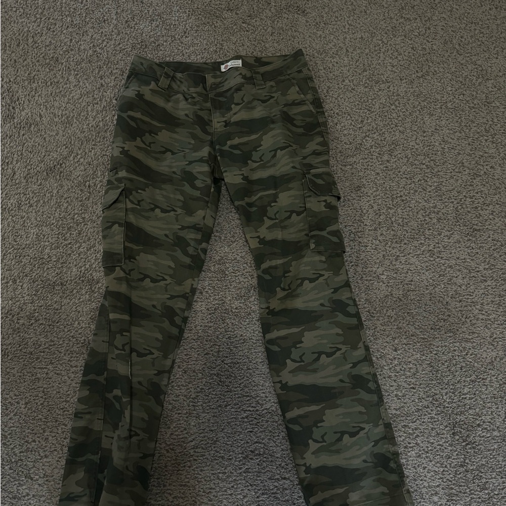 Dickies for women